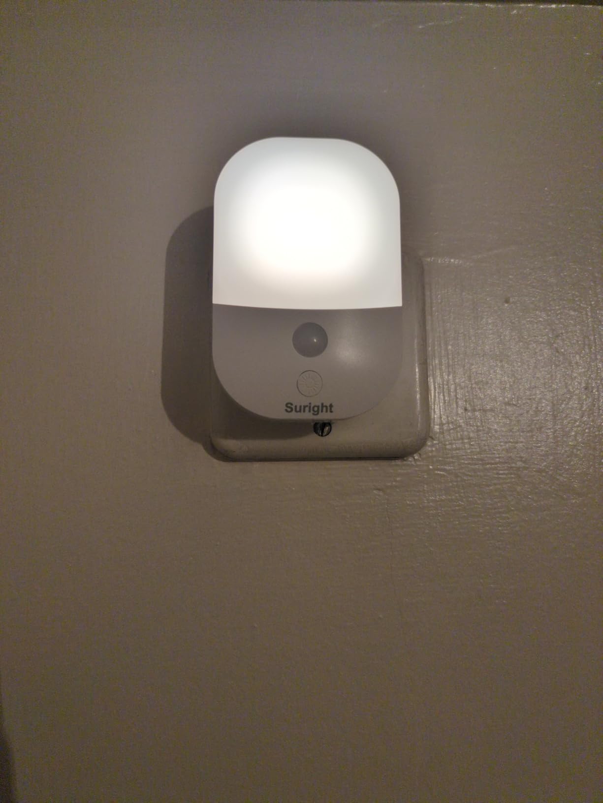 Plug in Night Light with Dusk to Dawn Photocell Sensor