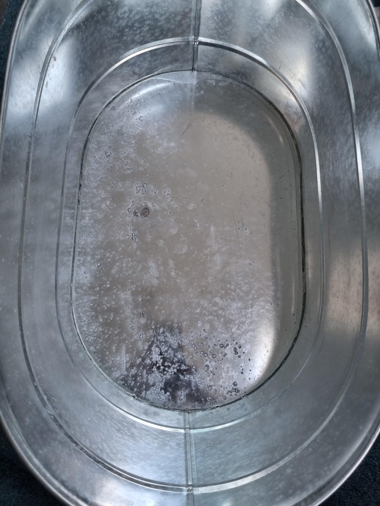 Galvanised Steel Oval Party Tub for a Rustic Drinks Service