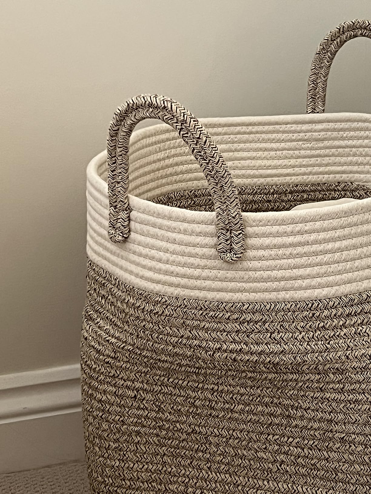 New Storage or Laundry Basket with Handle for Diaper Blanket Toy Towel Woven Laundry Basket