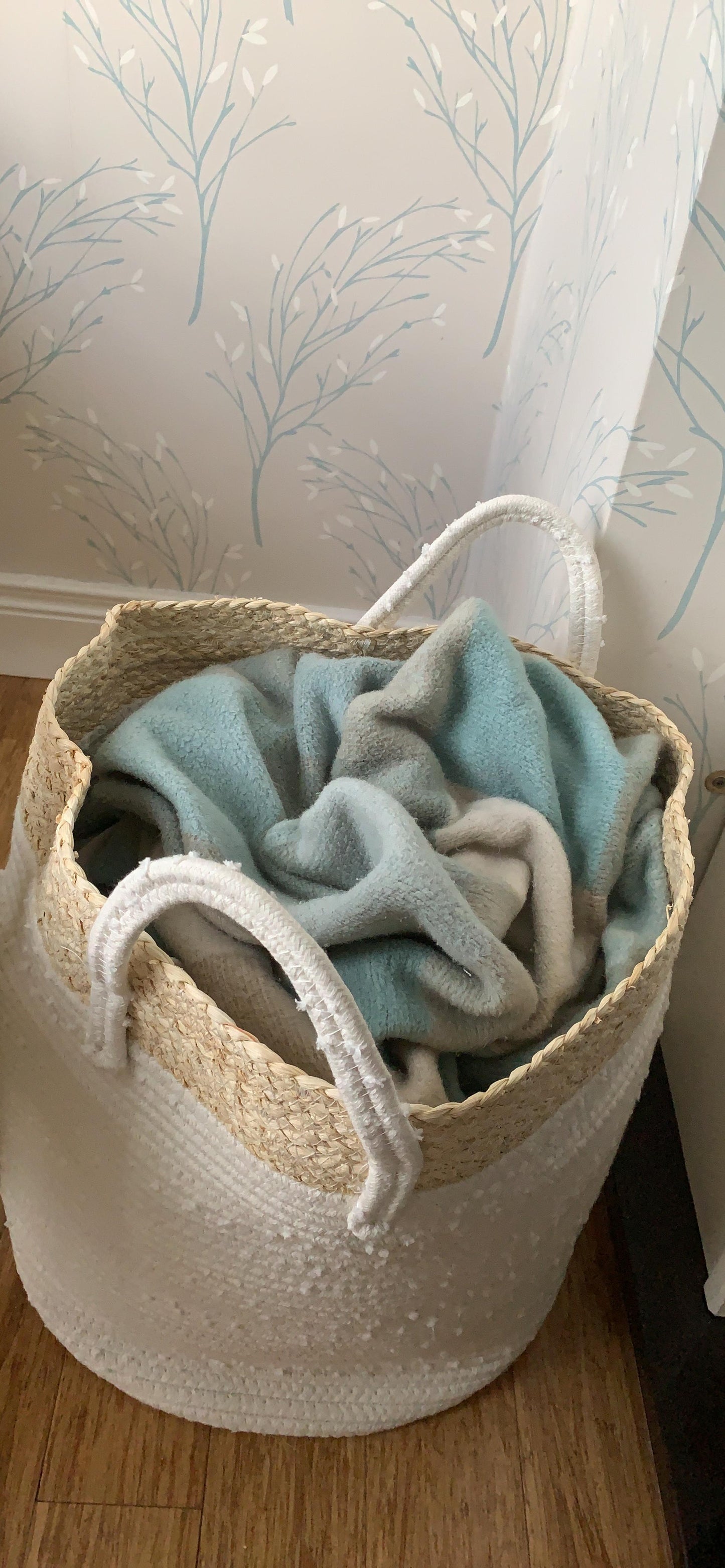 New Storage or Laundry Basket with Handle for Diaper Blanket Toy Towel Woven Laundry Basket