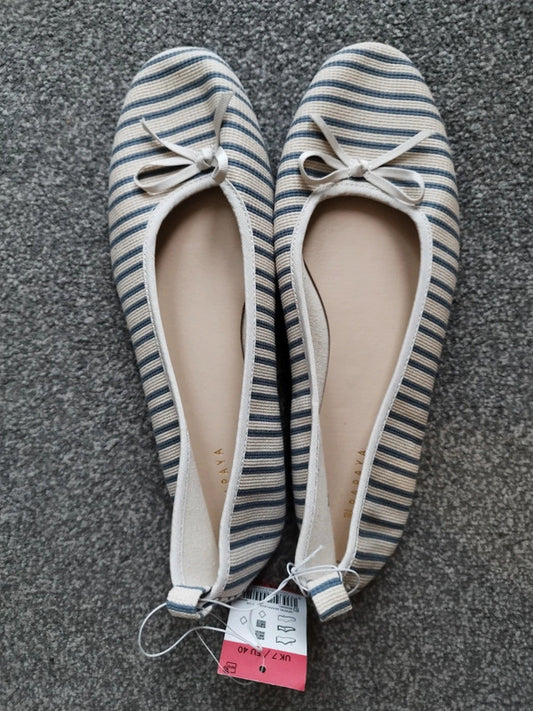 New Women's Stripe Ballerina Shoes
