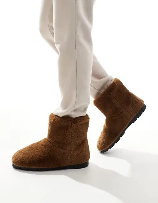 New Brown Unisex Faux Fur Slipper Boots Cozy