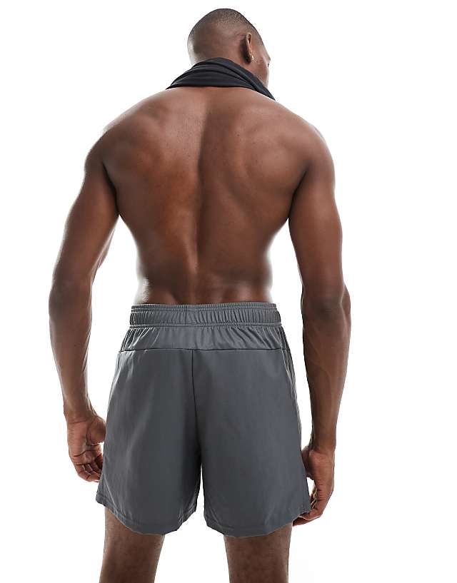 Training Essentials Woven Shorts