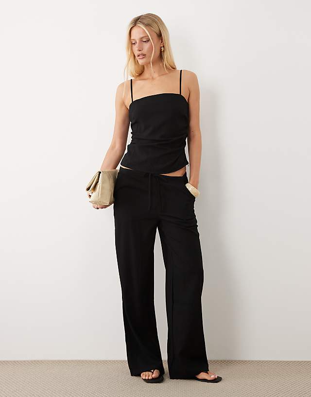 Riga Relaxed Trousers Co-Ord