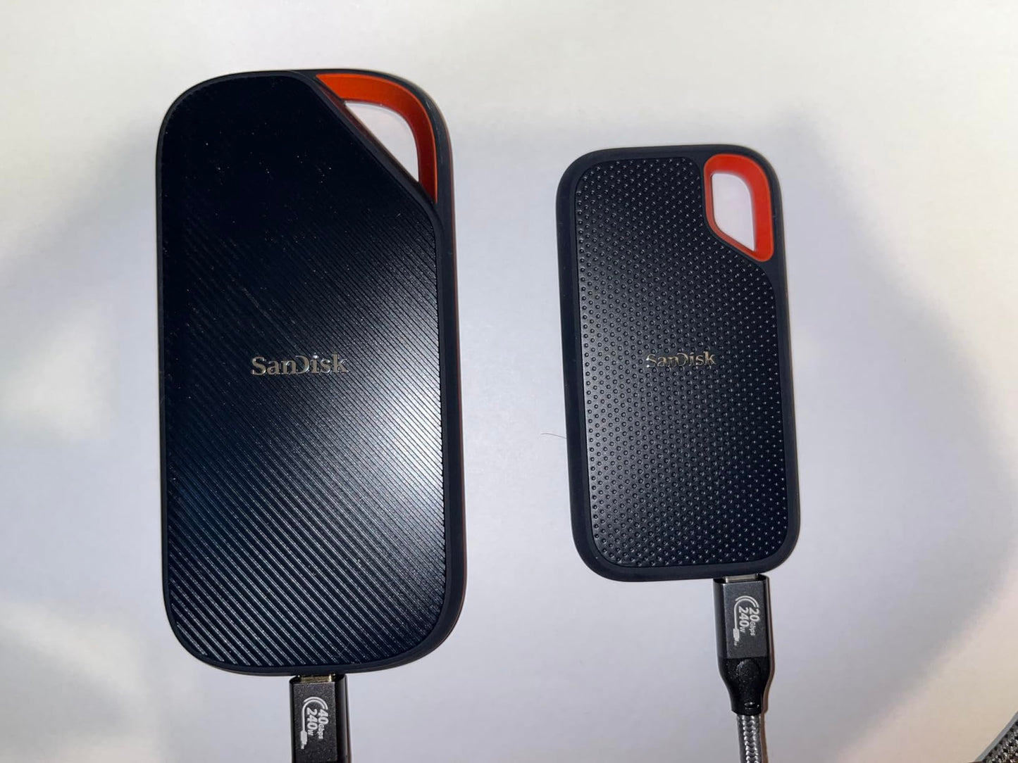 SanDisk Extreme Portable SSD 1TB (up to 1050 MB/s read, 1,000MB/s write, NVMe SSD, USB-C, External Solid State Drive, IP65 rated for dust and water resistance, Updated Firmware) Black