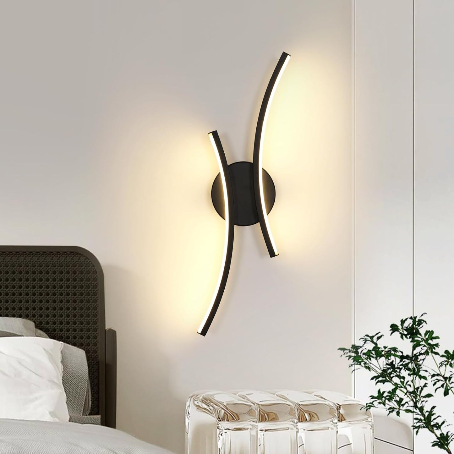 Modern LED Wall Light with 2 LED Strips, Curved Design Wall Sconce in Acrylic