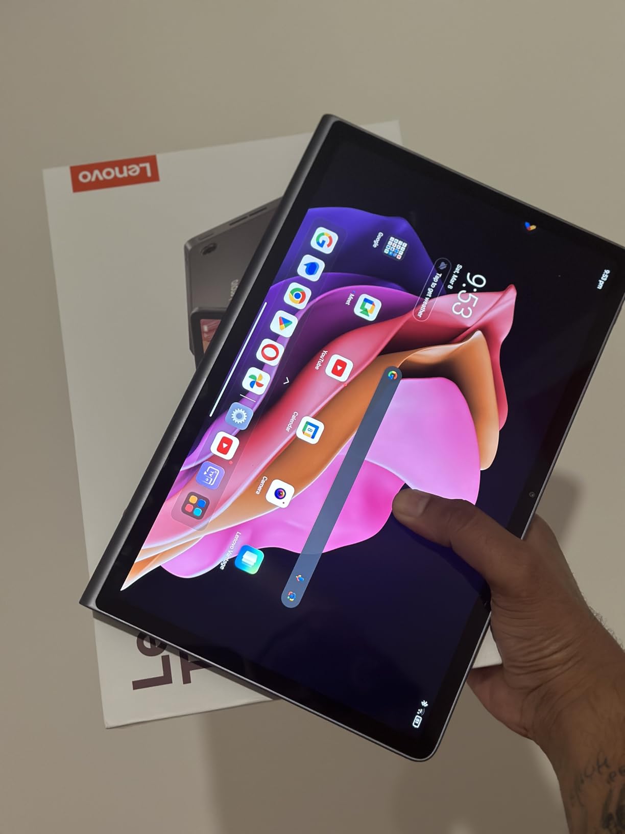 Lenovo Tab M9 Android tablet | 9-inch HD | 32GB | Clear Case + Film | WiFi | 3GB RAM | Arctic Grey | Designed for portable entertainment