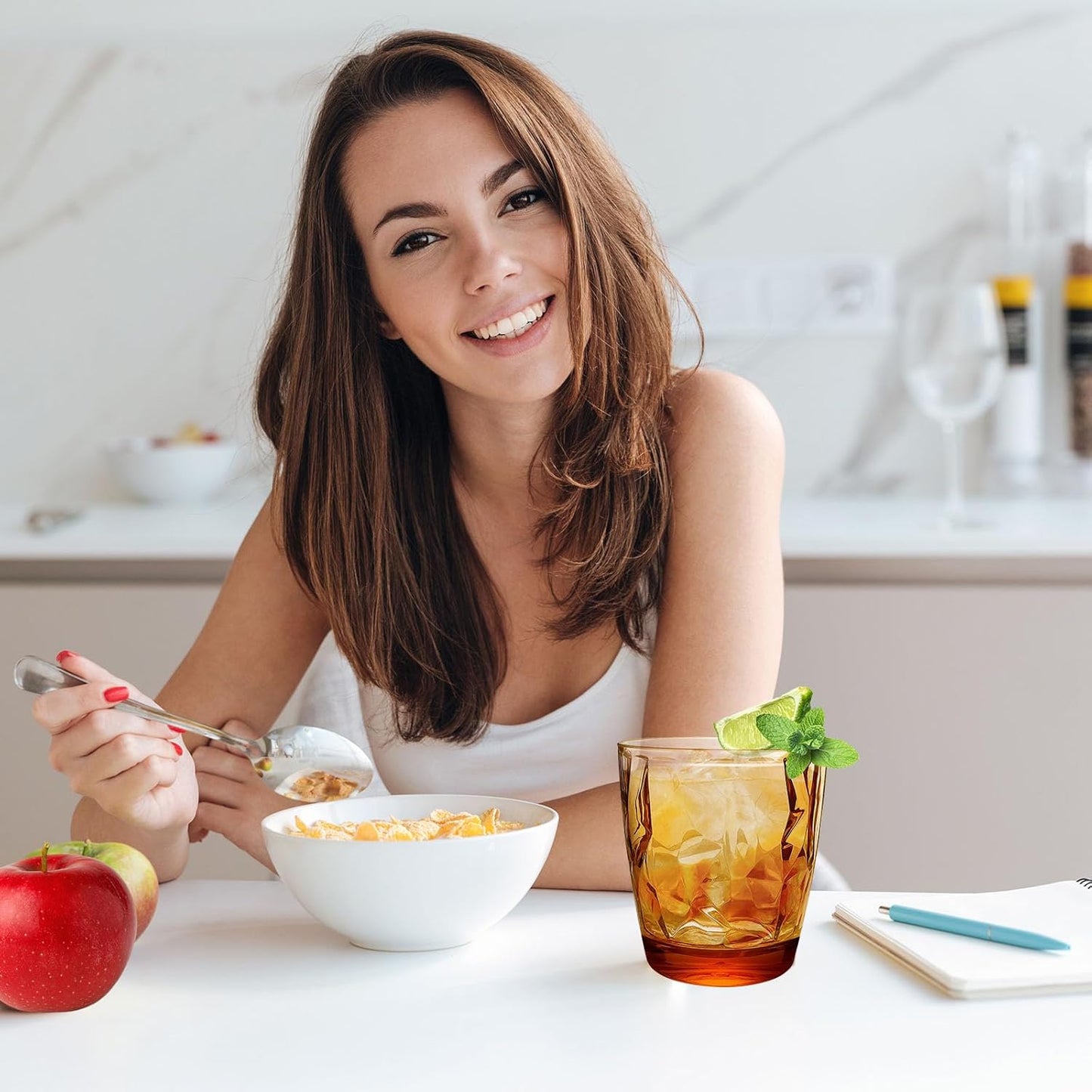 4 Pack Plastic Tumblers 380ml Plastic Acrylic Drinking Tumblers, 13 Oz Reusable Water Cups Stackable Glasses Cocktail Glasses for Everyday Use, Portable Water Tumblers for Picnic Party Camping