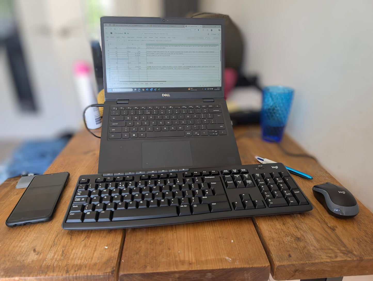 Logitech MK270 Wireless Keyboard and Mouse Combo for Windows, 2.4 GHz Wireless, Compact Mouse, 8 Multimedia and Shortcut Keys, 2-Year Battery Life, for PC, Laptop, QWERTY UK English Layout - Black