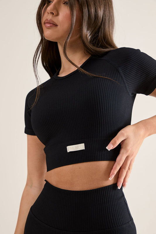 Ribbed Seamless Crop Tee