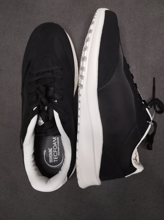 New Men's Black and White Sneakers 👟