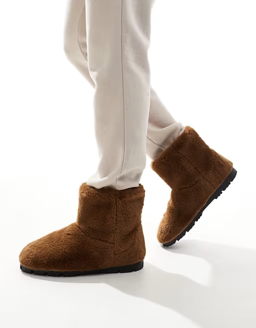 New Brown Unisex Faux Fur Slipper Boots Cozy